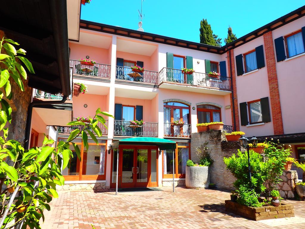 Hotel Meridiana Sirmione Eksteriør billede